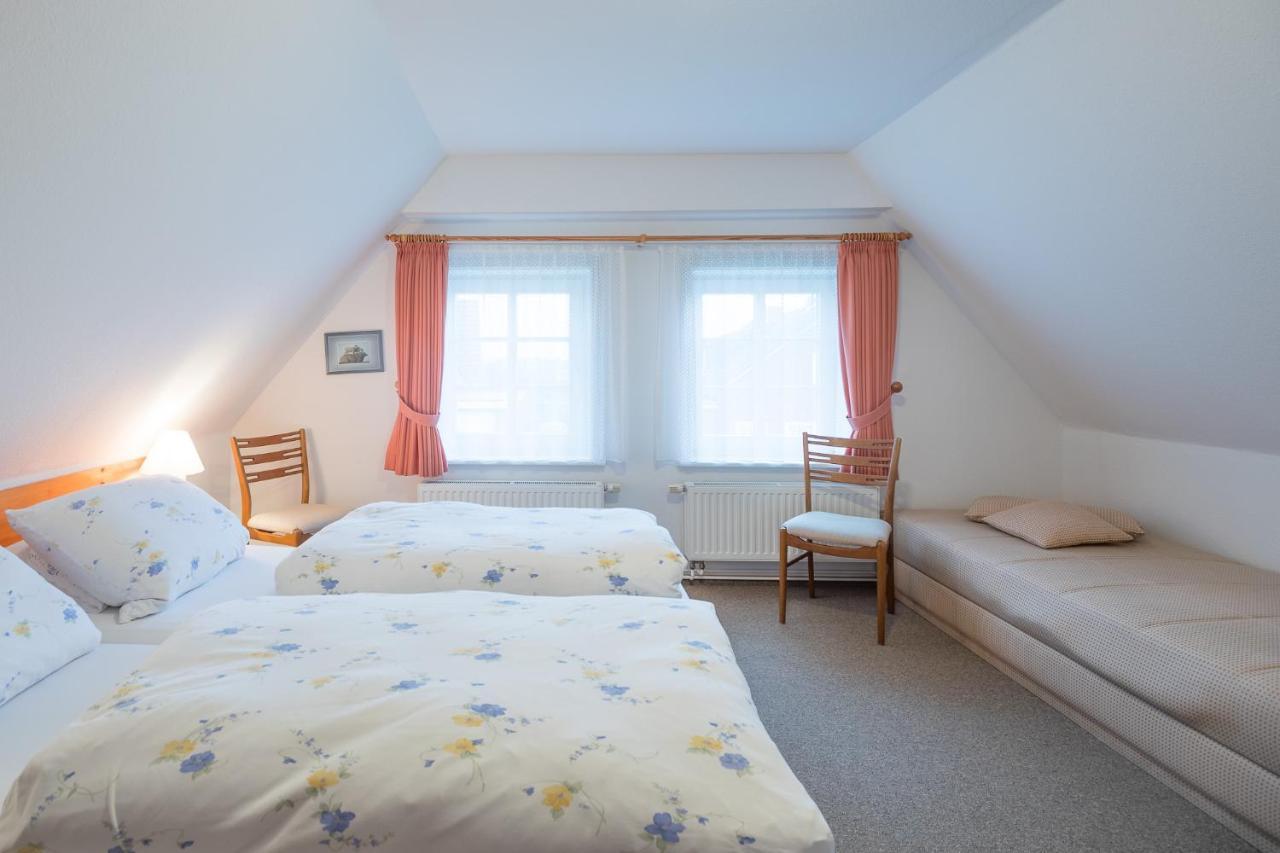 Direkt Am Deich - Ferienwohnung Amrum Im Gaestehaus Am Badedeich Дагебюлль Экстерьер фото